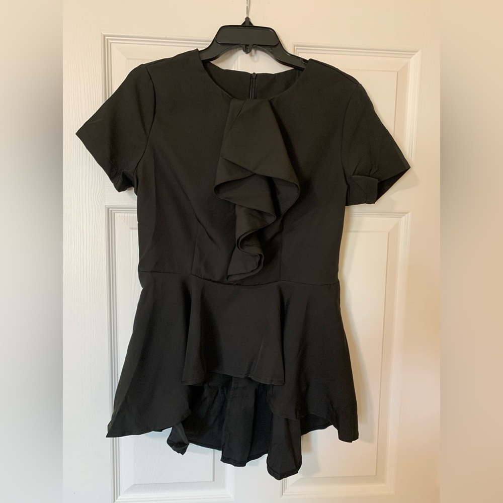 Elegant Black Ruffle Peplum‎ Short Sleeve Top Size Large Minimalist Goth Grunge